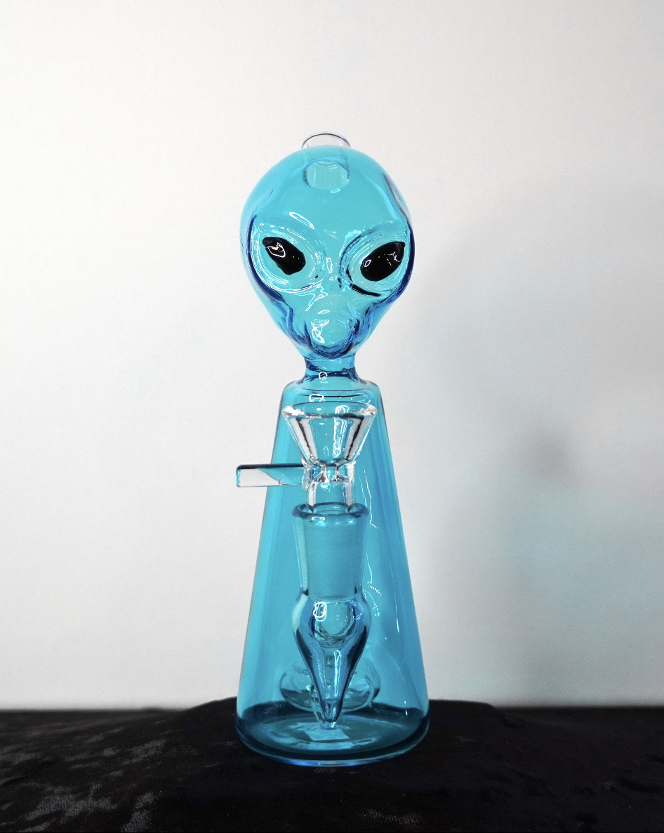 Alien Bong Water Pipe